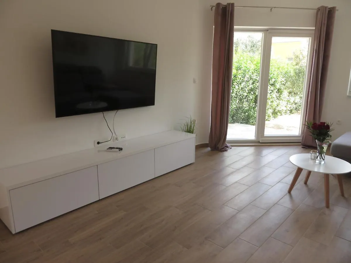 M&L Holliday Home Biograd Na Moru Holiday home