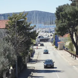  Apartman A&a